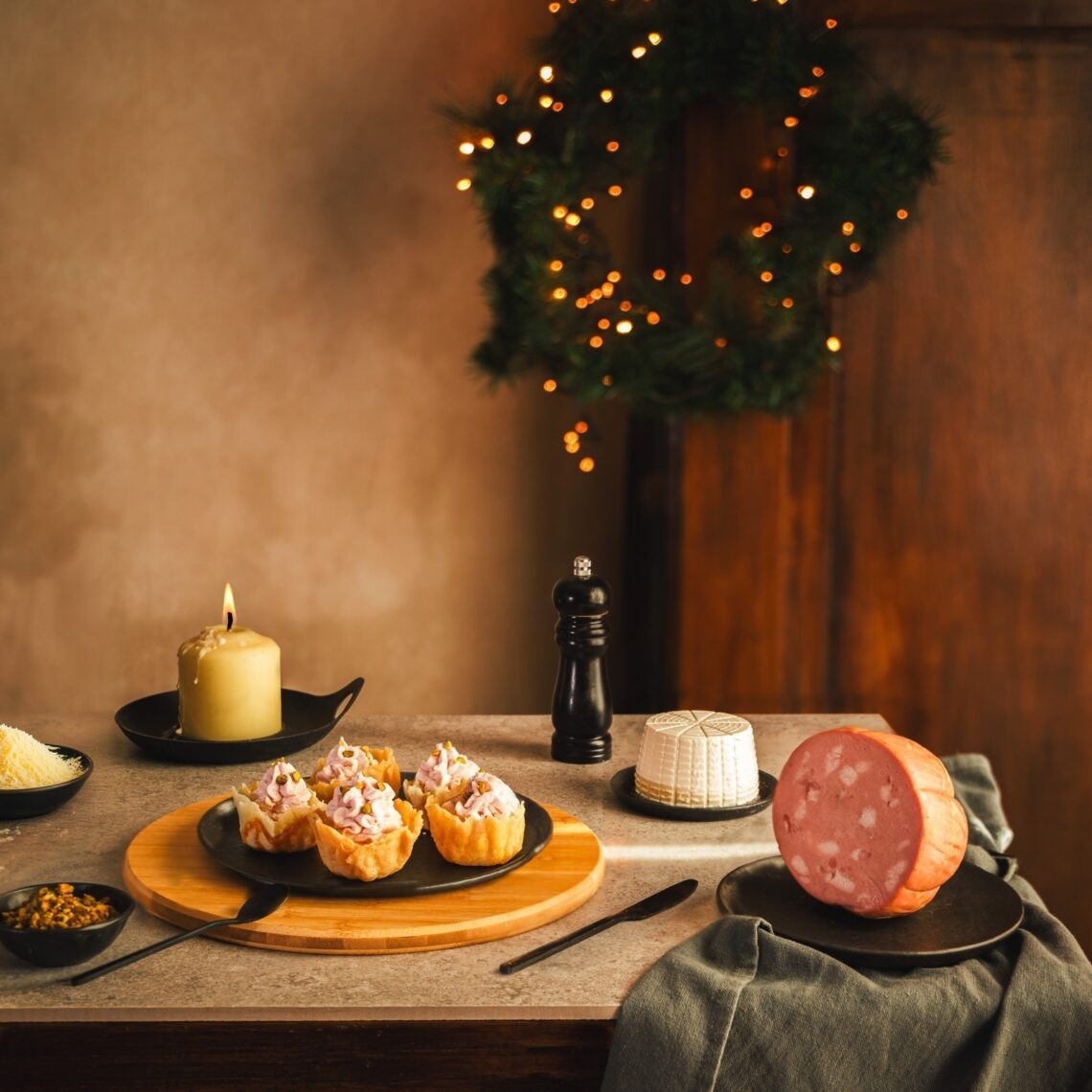 Cestini di parmigiano e crema di mortadella