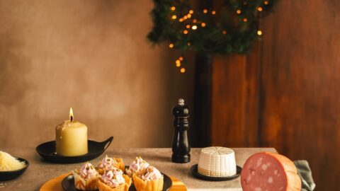 Cestini di parmigiano e crema di mortadella