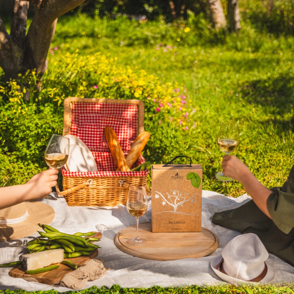 Contenuto food ambientato durante un picnic all’aperto